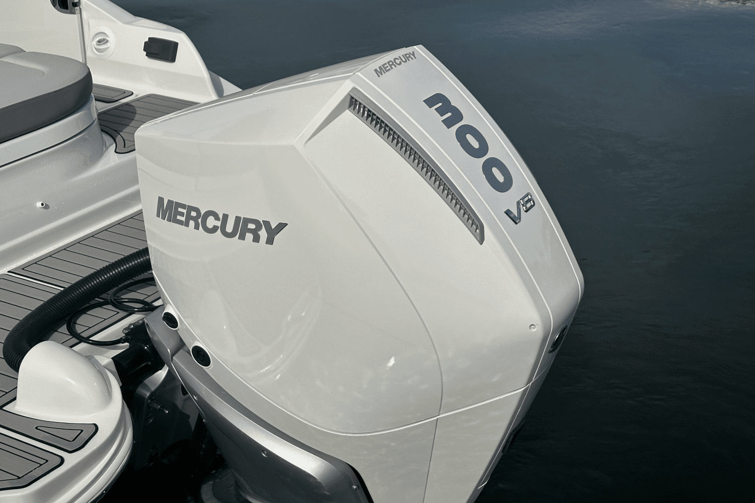 2024 Sea Ray SDX 270 Outboard Image Thumbnail #11