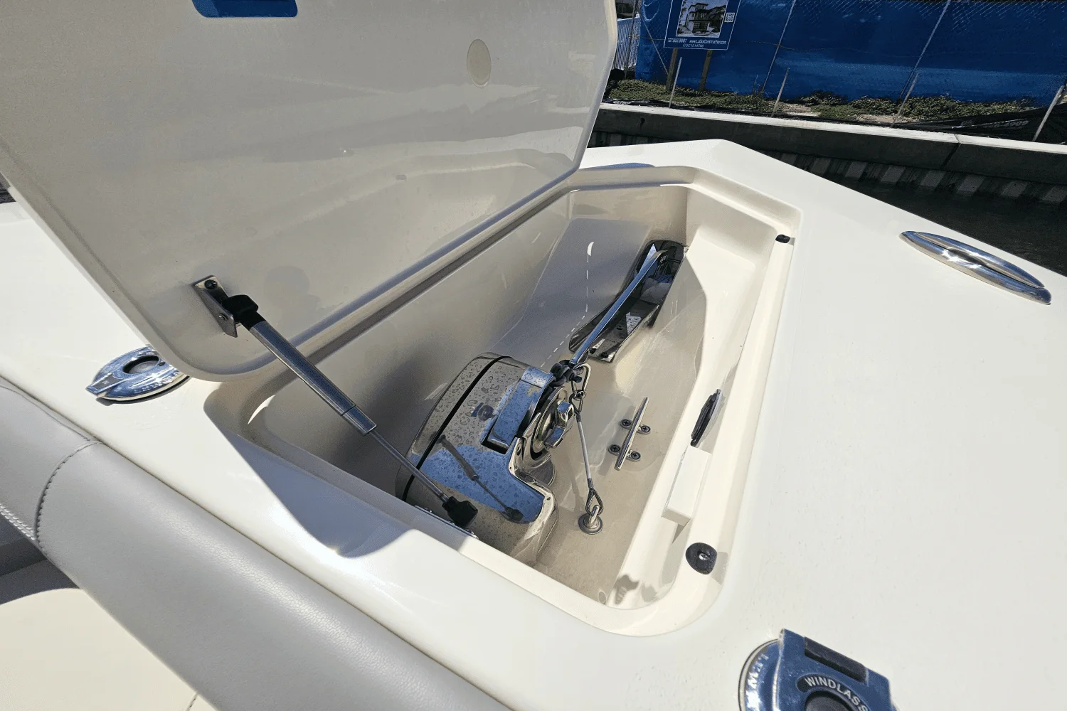 2024 Scout 305LXF Image Thumbnail #8