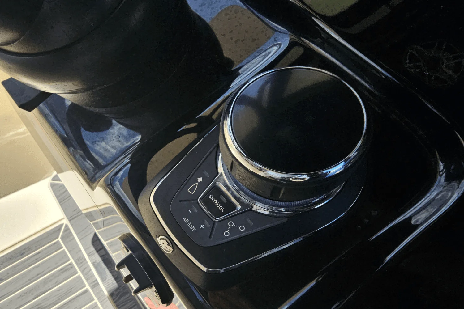 2024 Scout 305LXF Image Thumbnail #25