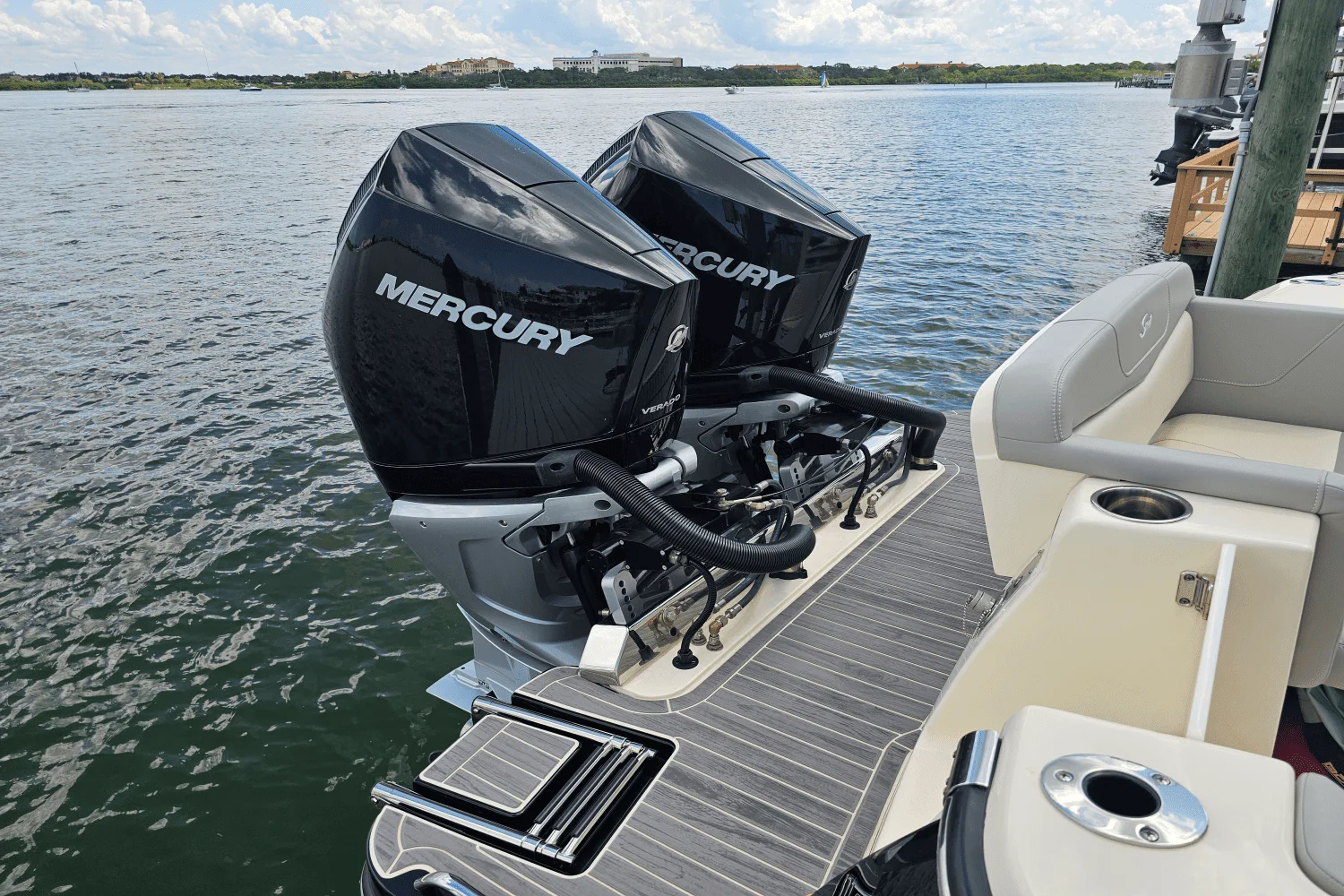 2024 Scout 305LXF Image Thumbnail #52