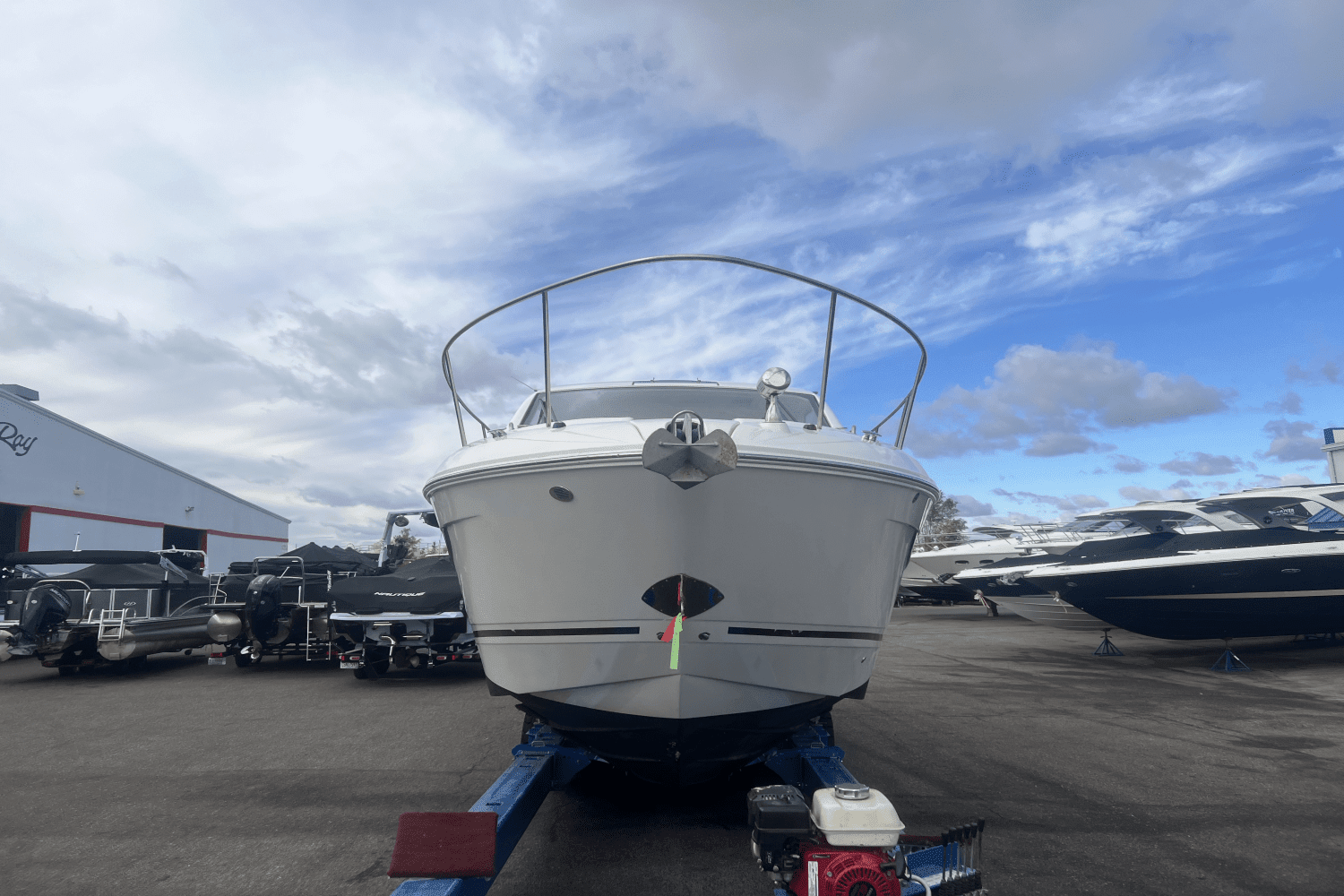 2018 Sea Ray Sundancer 350 Coupe Image Thumbnail #2