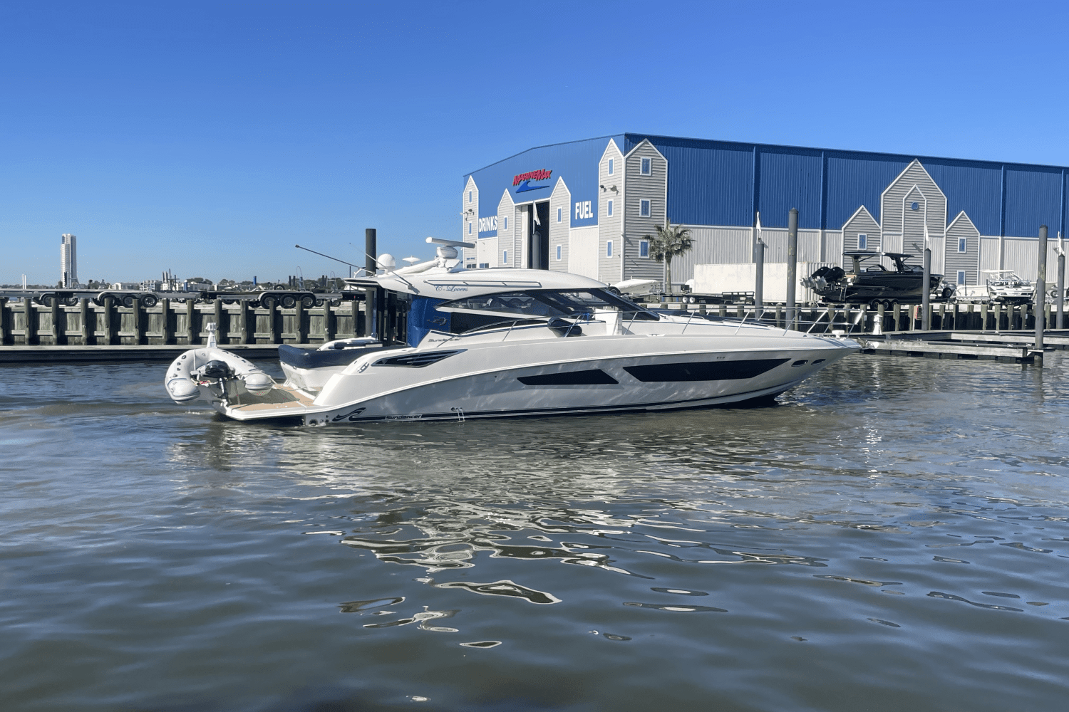 2016 Sea Ray 47 SUNDANCER Image Thumbnail #1