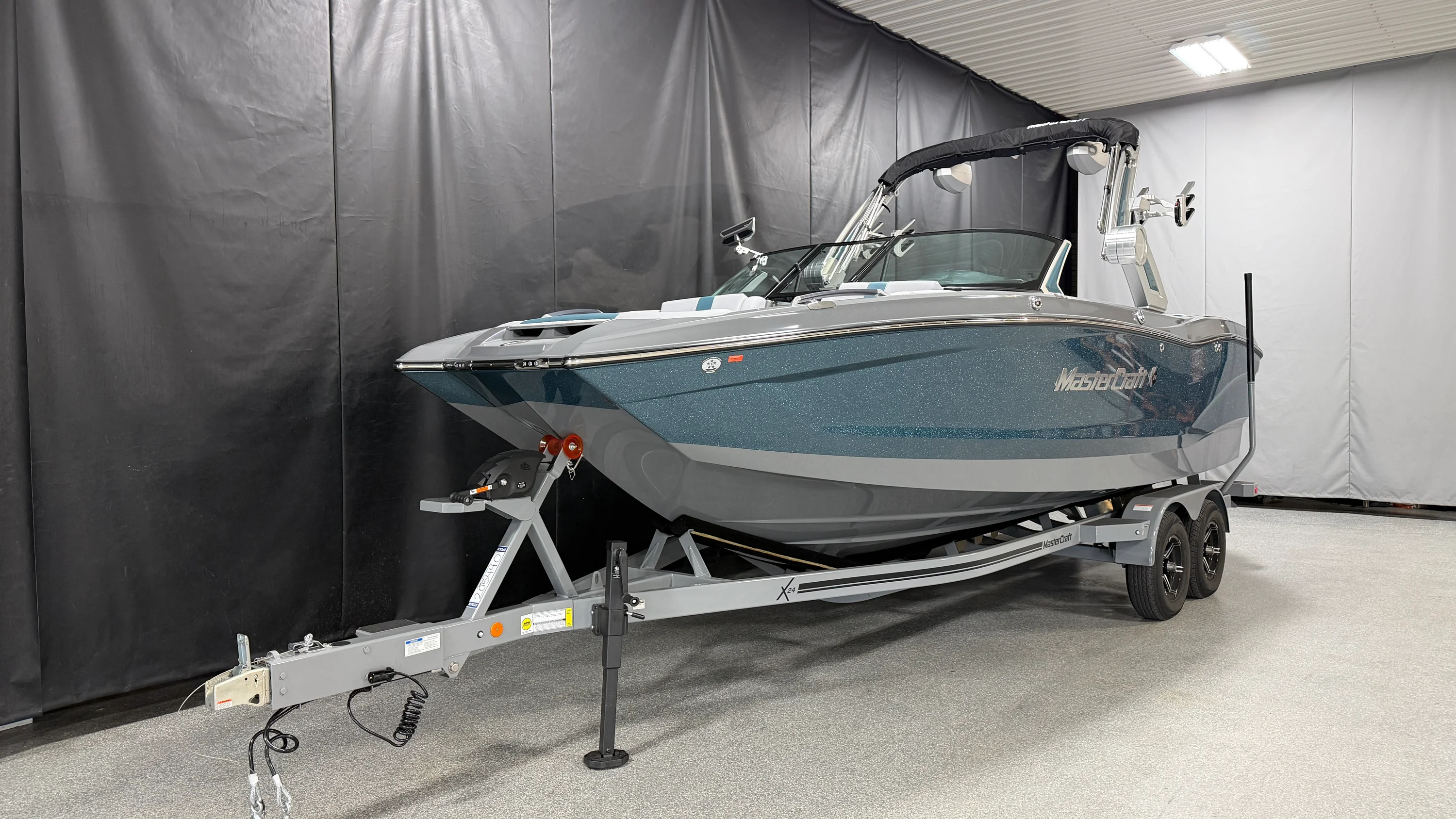 2025 Mastercraft X24 Image Thumbnail #1