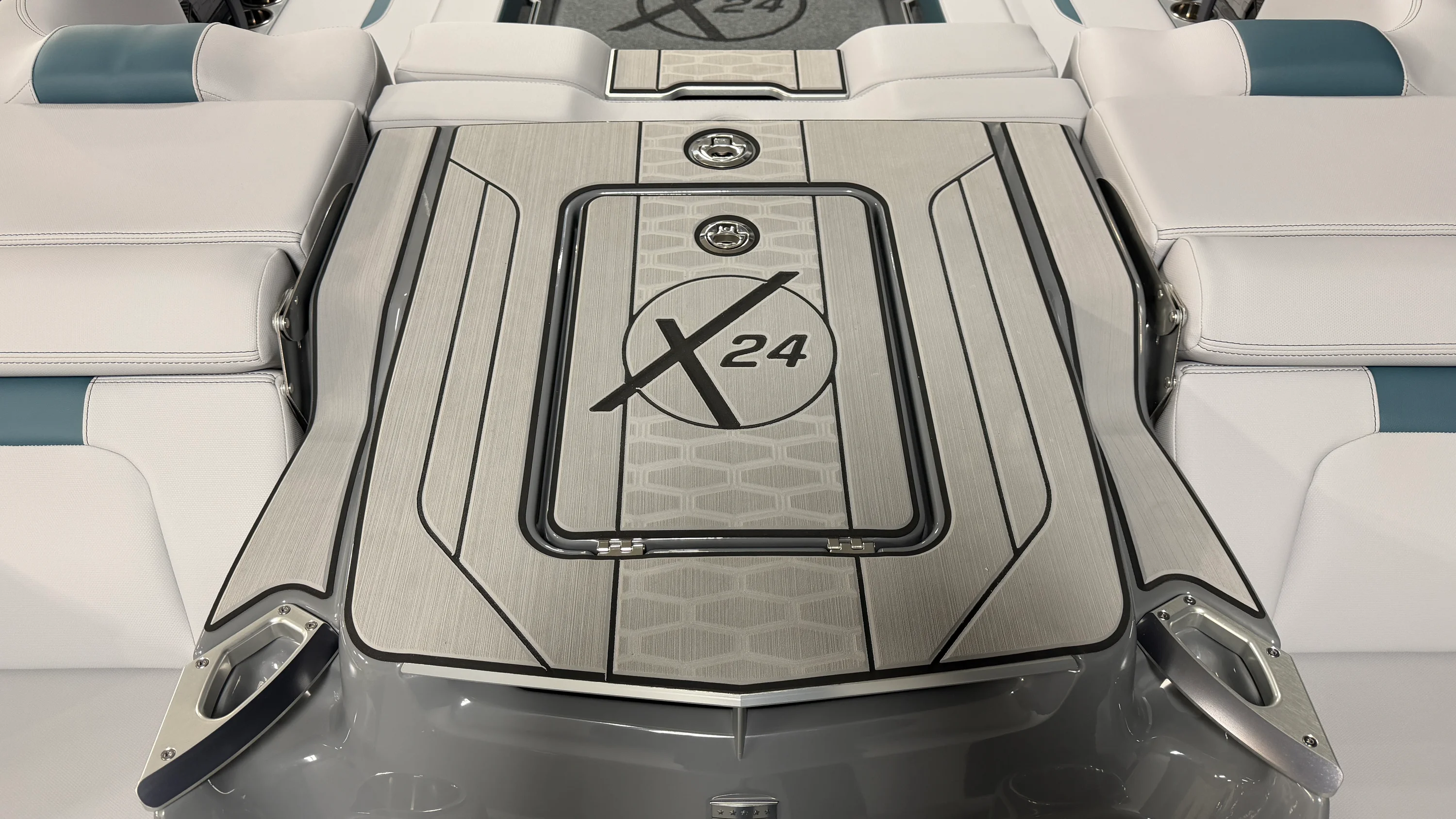 2025 Mastercraft X24 Image Thumbnail #16