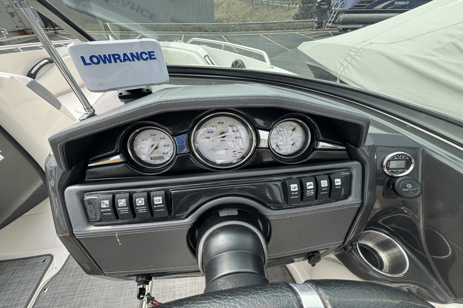 2014 Monterey 204FS Image Thumbnail #12