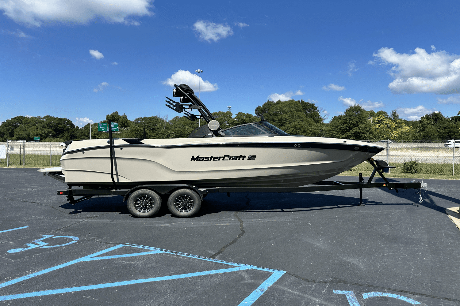 2025 Mastercraft XT25 Image Thumbnail #1