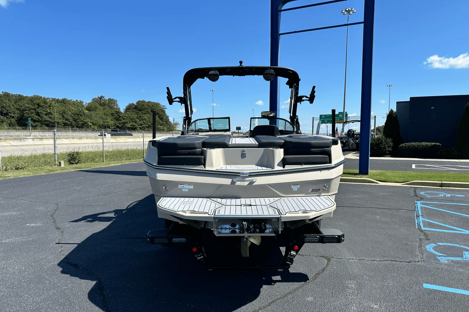 2025 Mastercraft XT25 Image Thumbnail #3