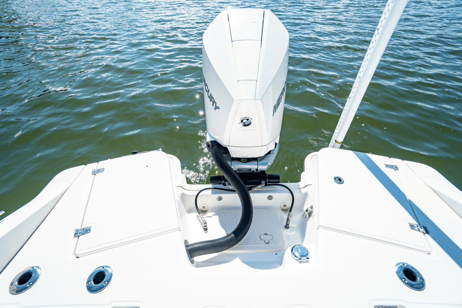 2021 Boston Whaler 250 DAUNTLESS Image Thumbnail #19