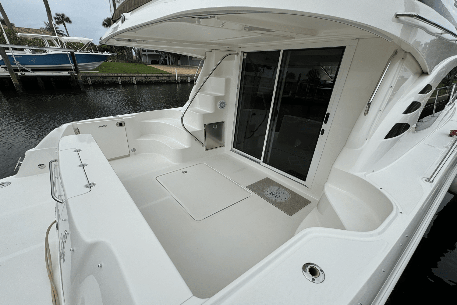 2004 Sea Ray 420 Sedan Bridge Image Thumbnail #14