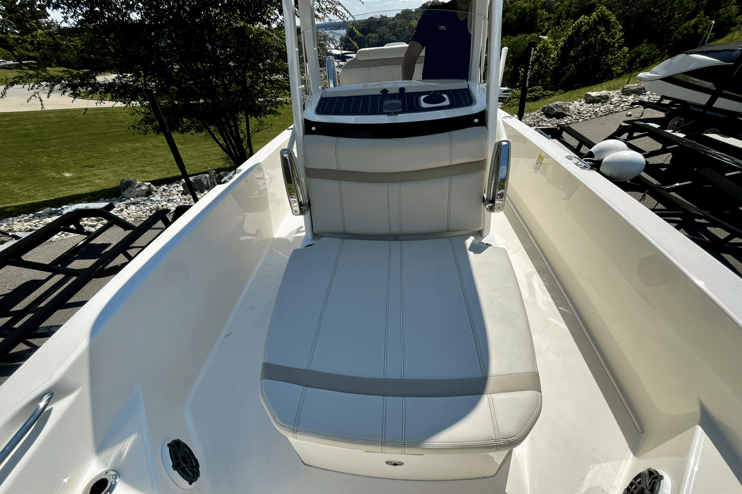 2023 Boston Whaler 250 DAUNTLESS Image Thumbnail #31