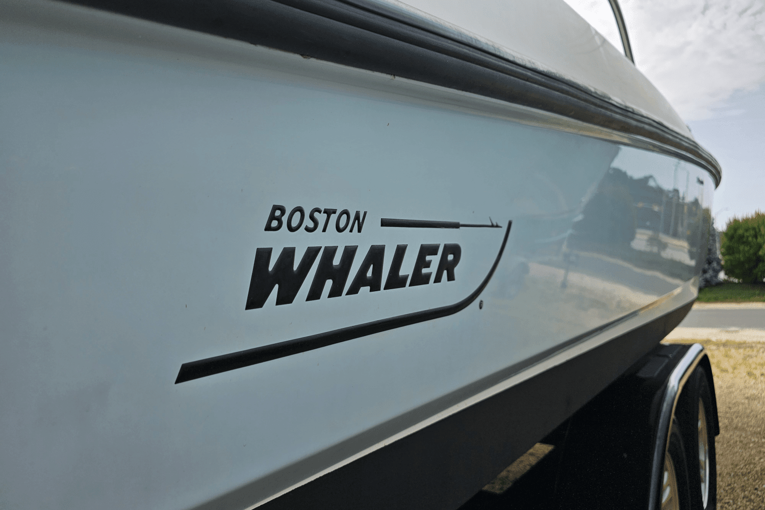 2016 Boston Whaler 240 DAUNTLESS Image Thumbnail #3