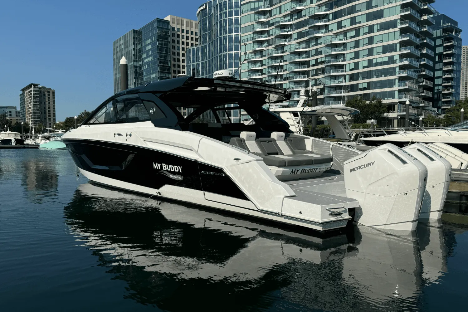 2023 Cruisers Yachts 42 GLS-OB Image Thumbnail #3