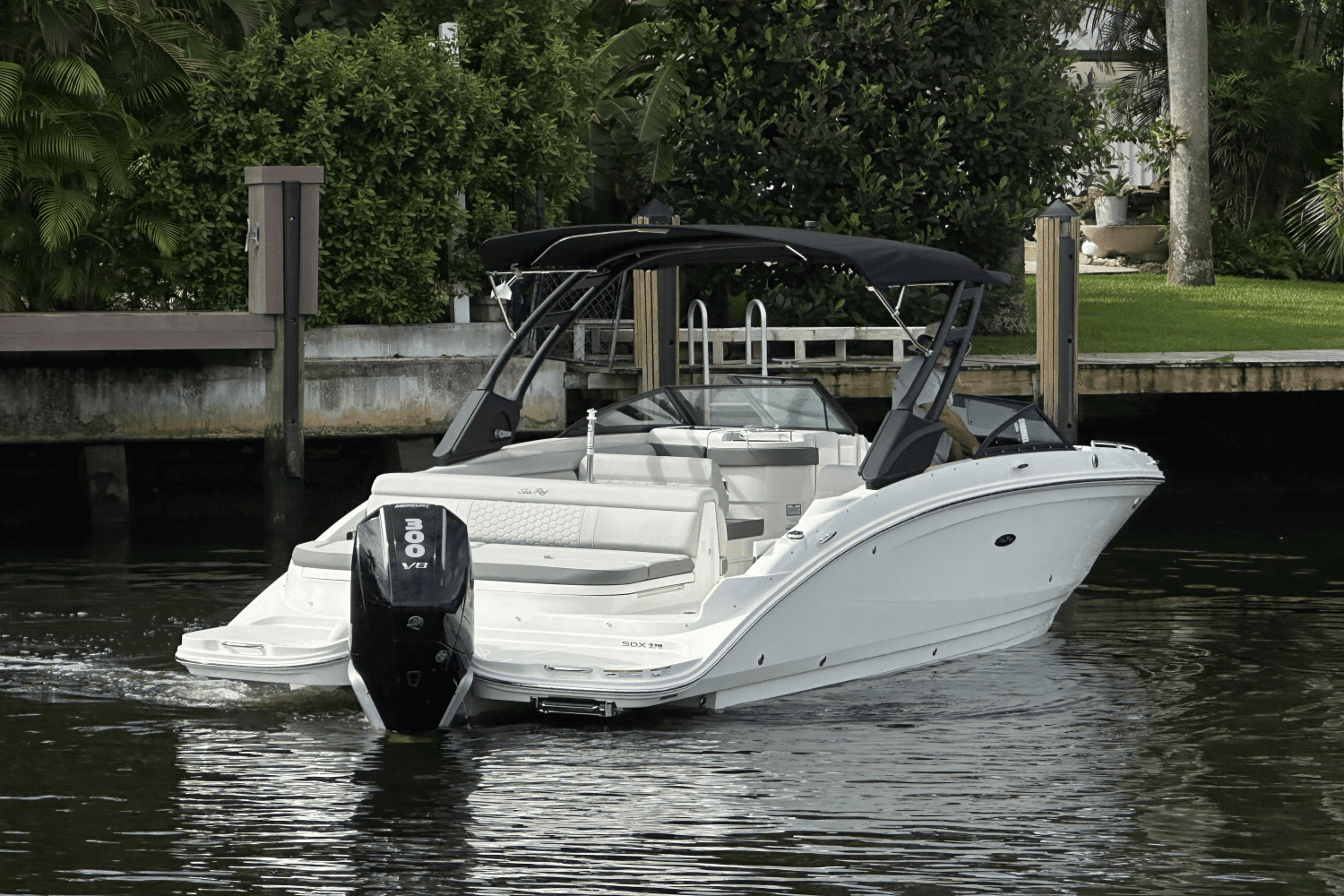 2024 Sea Ray SDX 270 Outboard Image Thumbnail #2