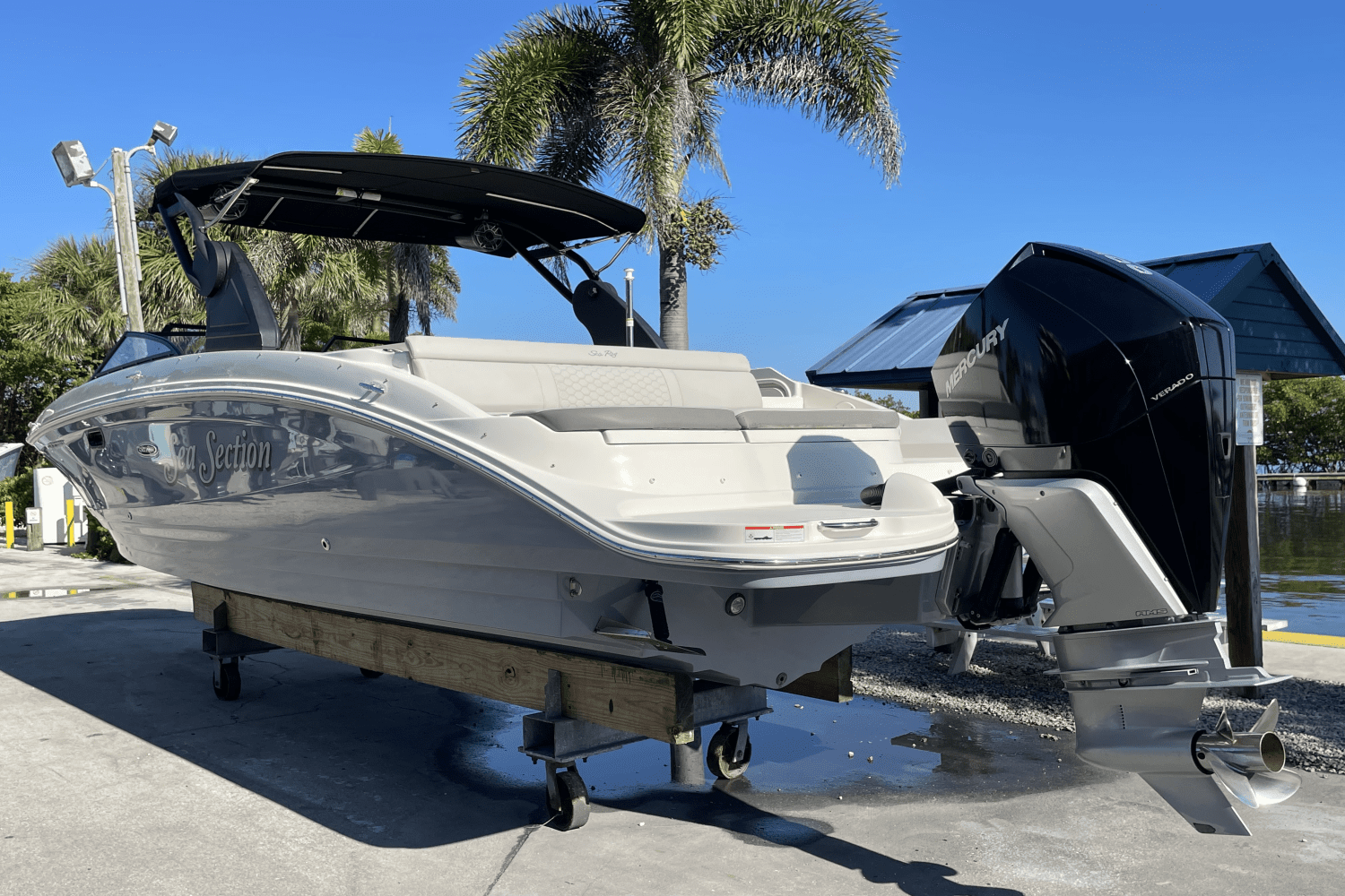 2021 Sea Ray 270 SDX OB OUTBOARD Image Thumbnail #6