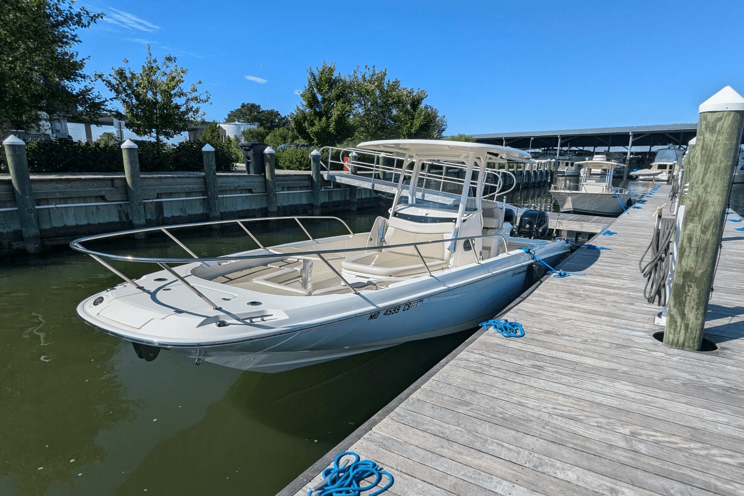 2017 Boston Whaler 27 DAUNTLESS Image Thumbnail #10