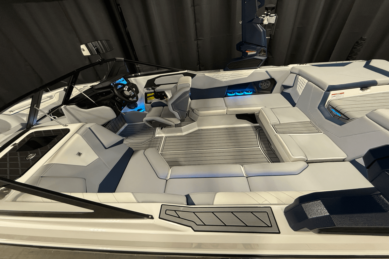 2025 Nautique Super Air Nautique S21 Image Thumbnail #6