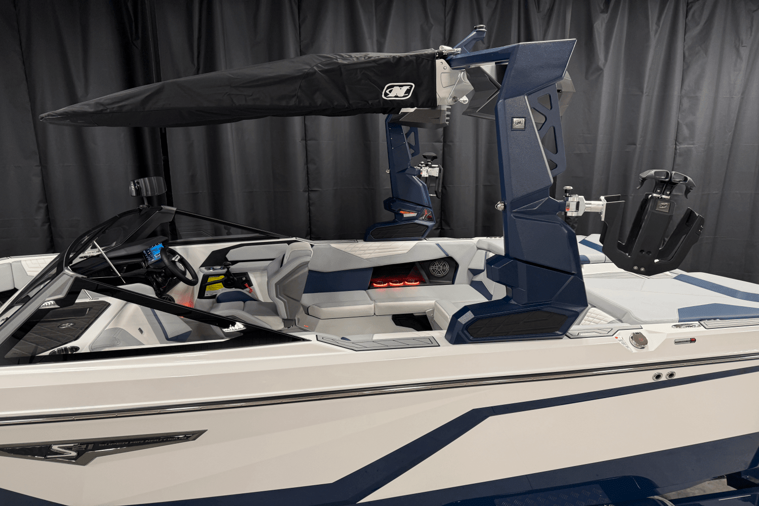 2025 Nautique Super Air Nautique S21 Image Thumbnail #4