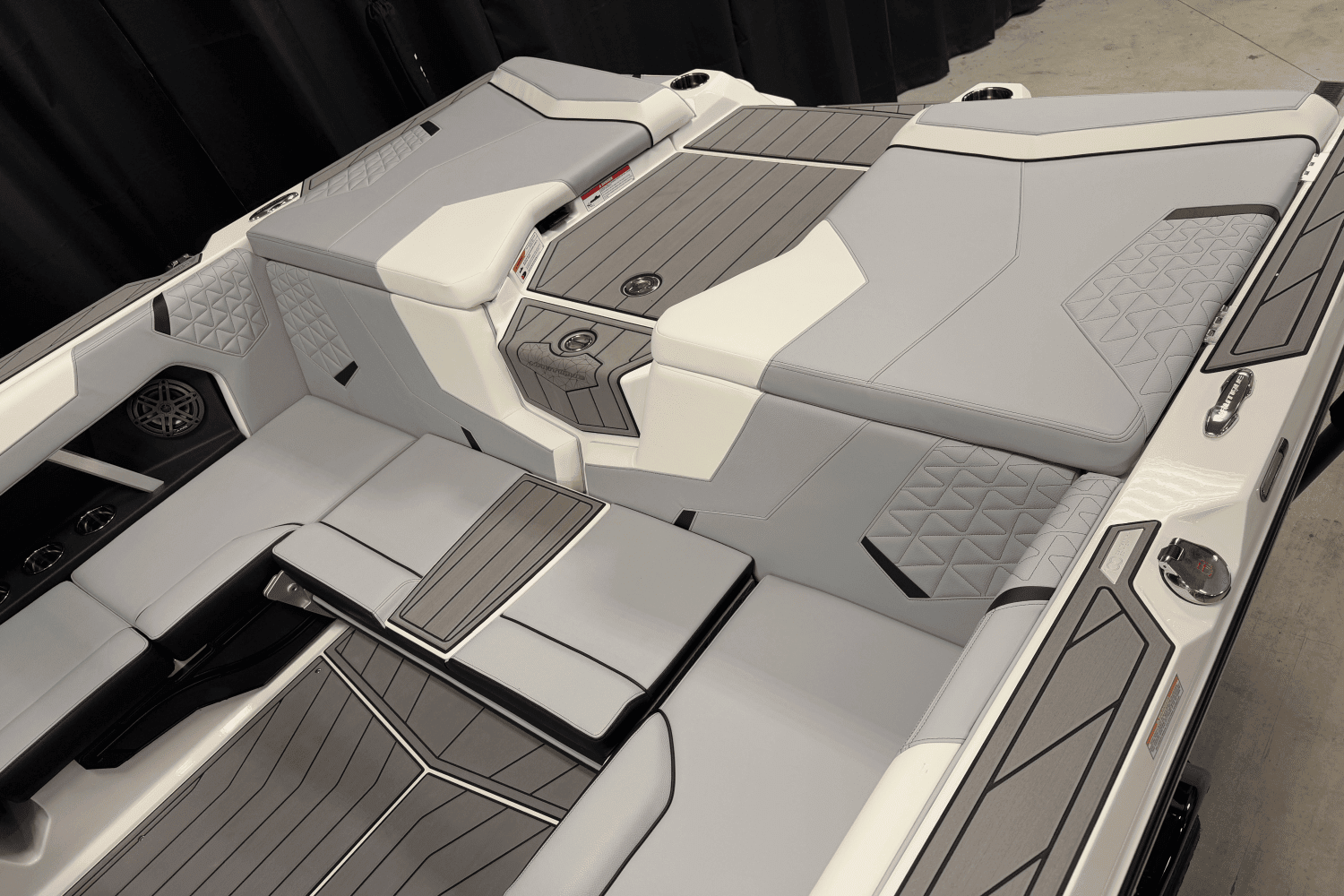 2025 Nautique Super Air Nautique GS22 Image Thumbnail #12