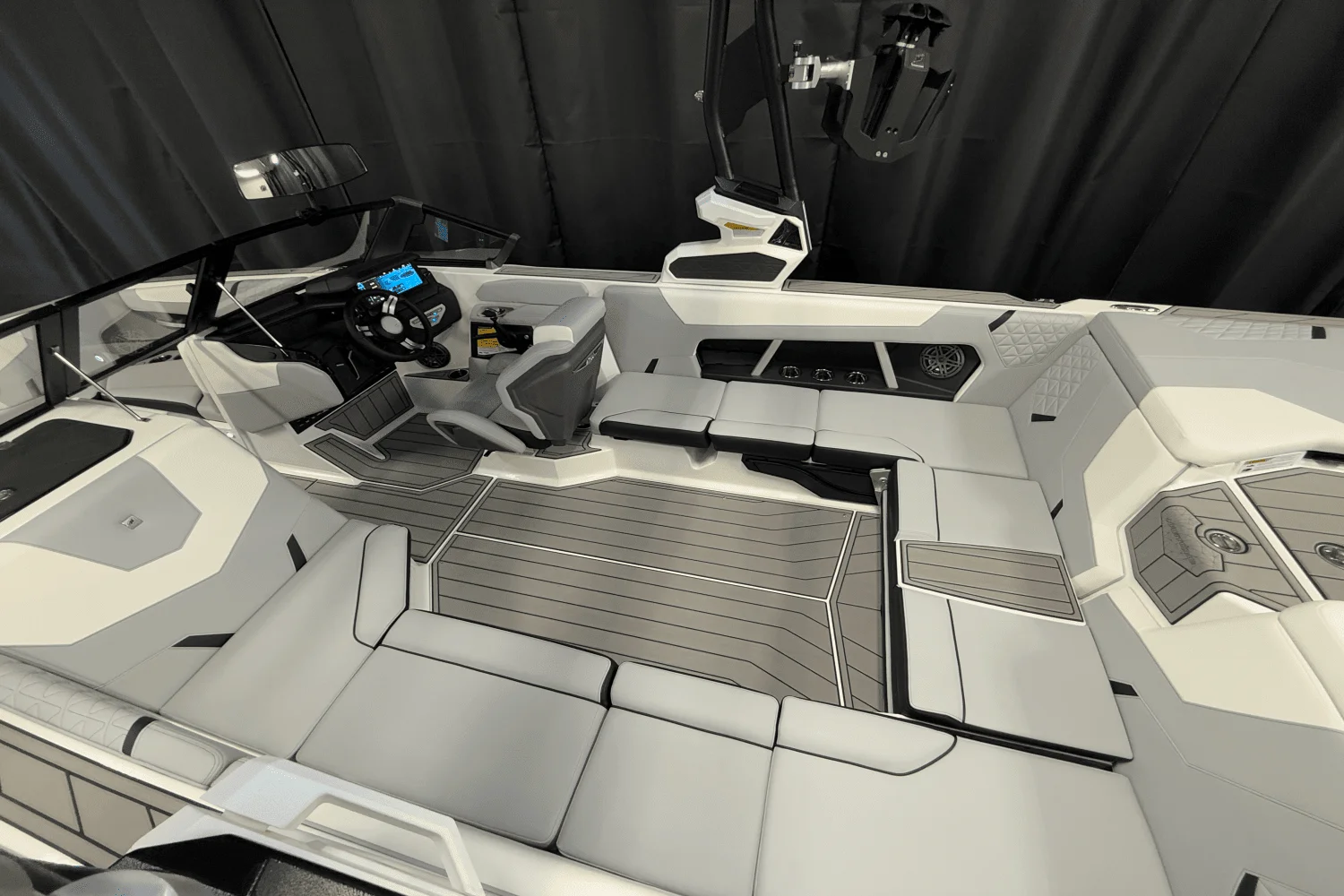 2025 Nautique Super Air Nautique GS22 Image Thumbnail #13