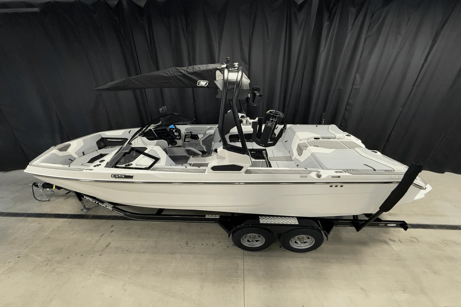 2025 Nautique Super Air Nautique GS22 Image Thumbnail #6