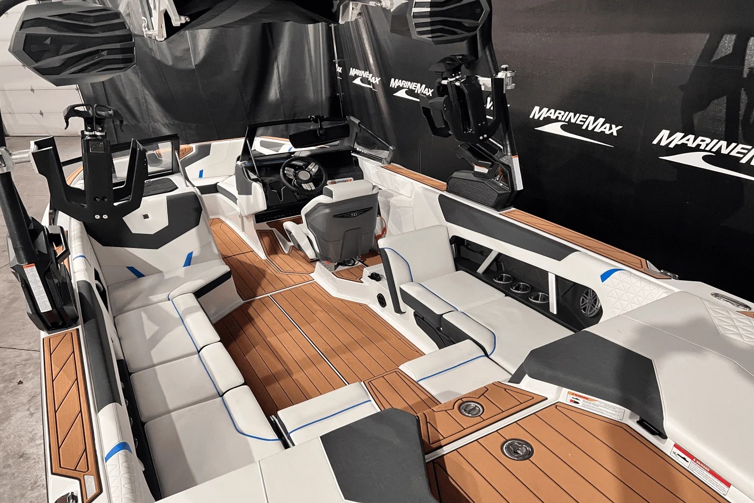 2025 Nautique Super Air Nautique GS22 Image Thumbnail #8