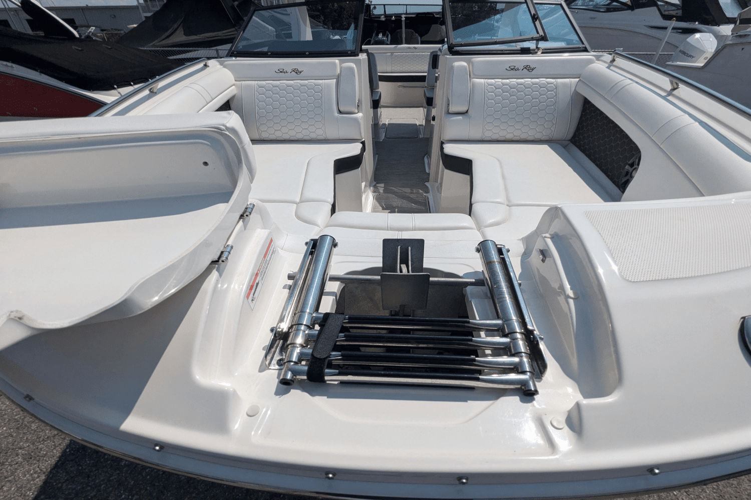 2019 Sea Ray SDX 270 Outboard Image Thumbnail #14