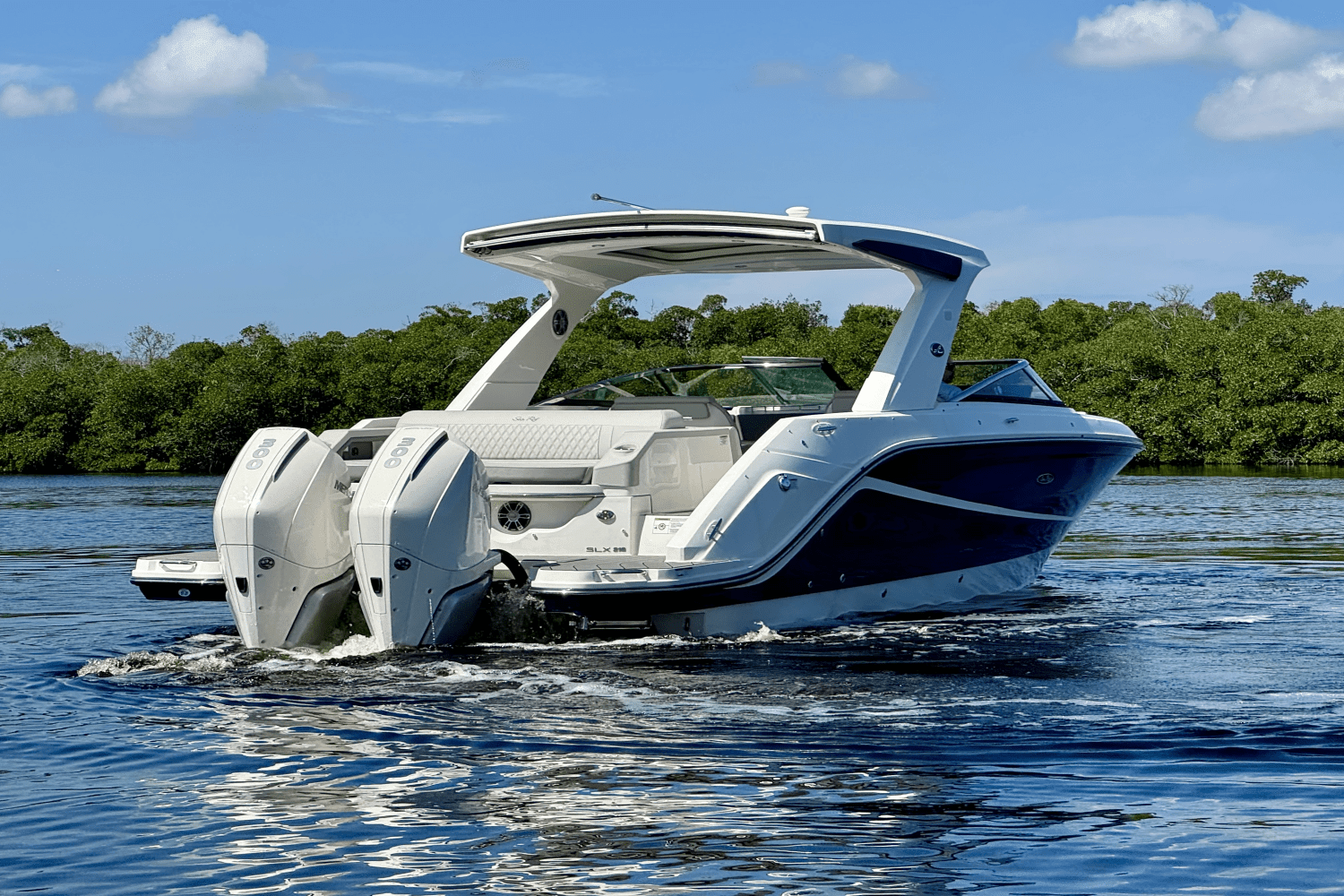 2022 Sea Ray 310 SLX-OB Image Thumbnail #7