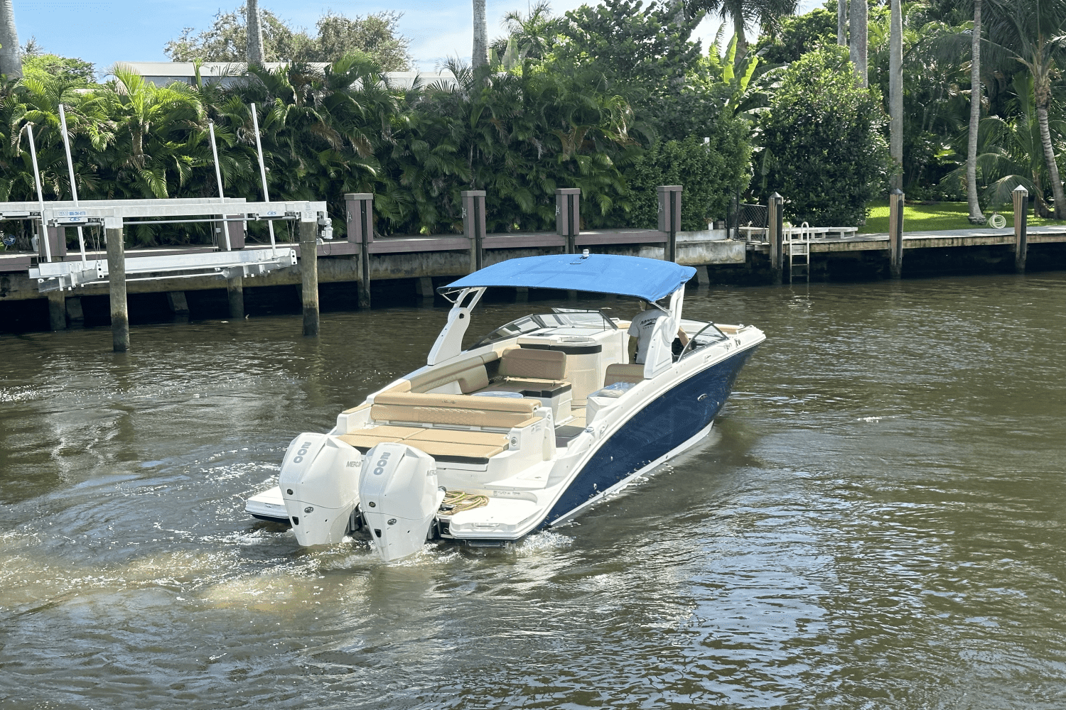 2020 Sea Ray SDX 290 Outboard Image Thumbnail #7