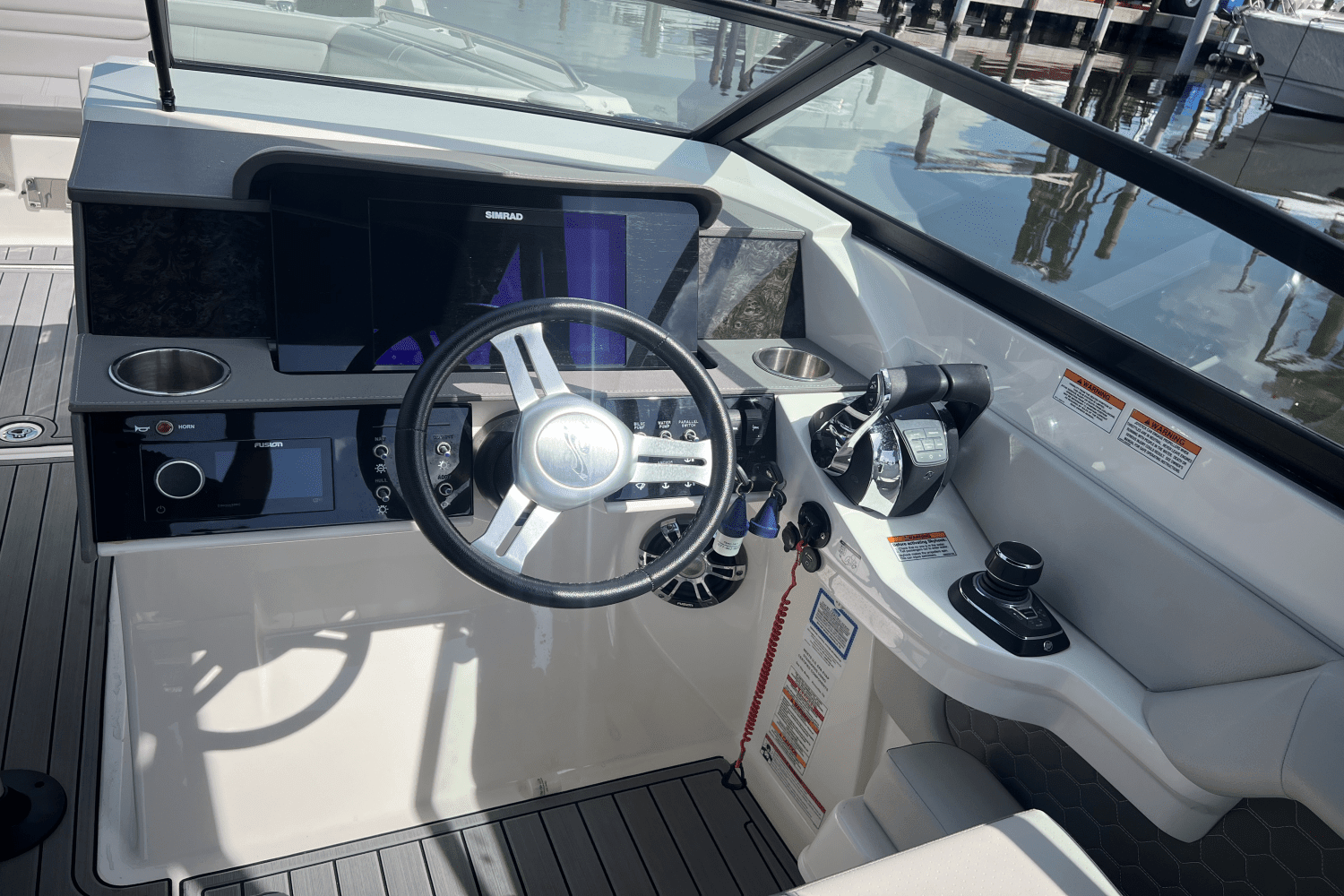 2020 Sea Ray 290 SDX OUTBOARD Image Thumbnail #17