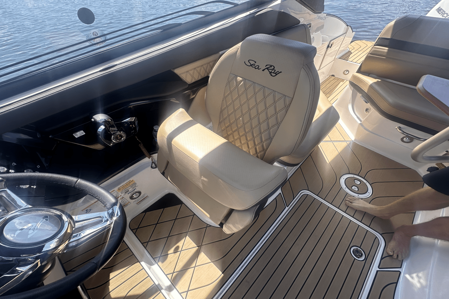 2023 Sea Ray 260 SLX OUTBOARD Image Thumbnail #16