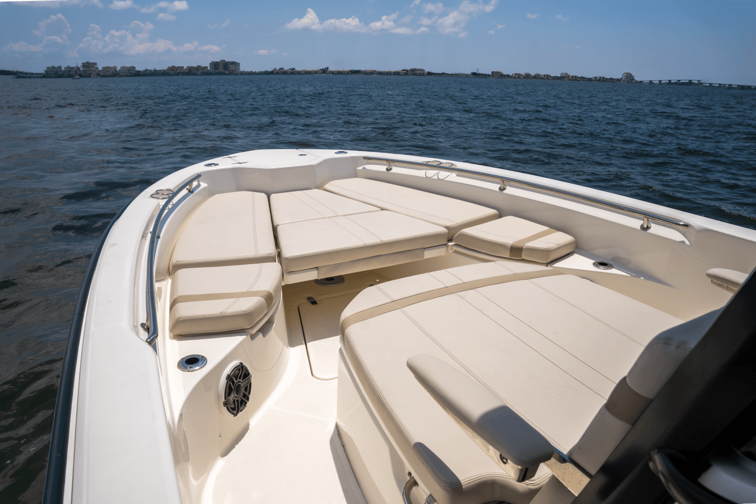 2023 Boston Whaler 28 DAUNTLESS Image Thumbnail #28