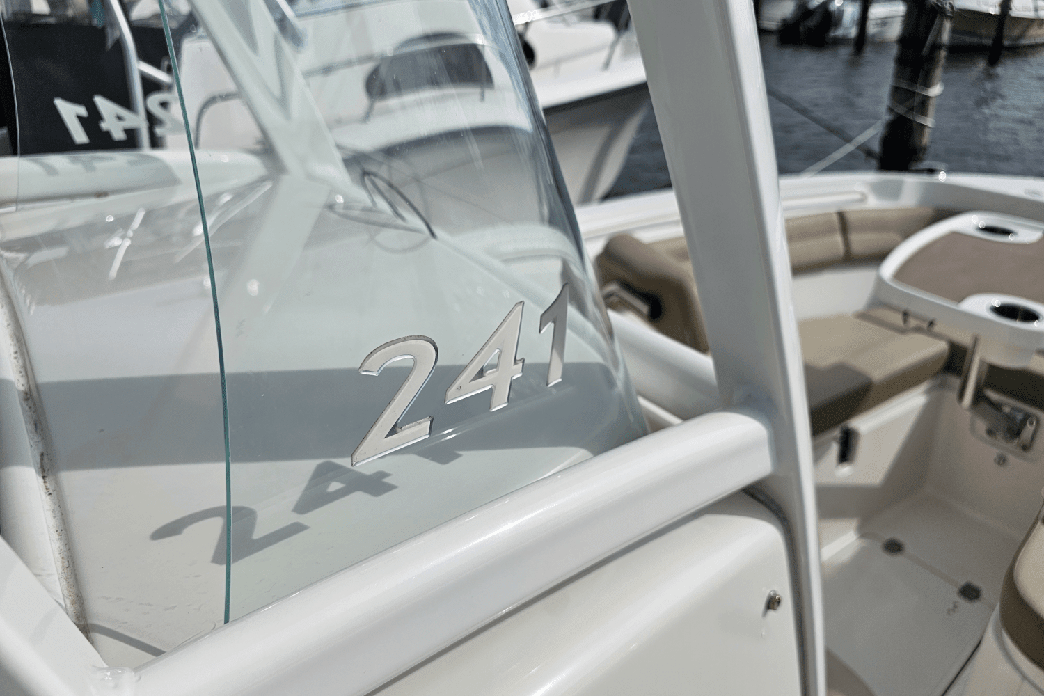 2019 Sailfish 241 CC Image Thumbnail #36