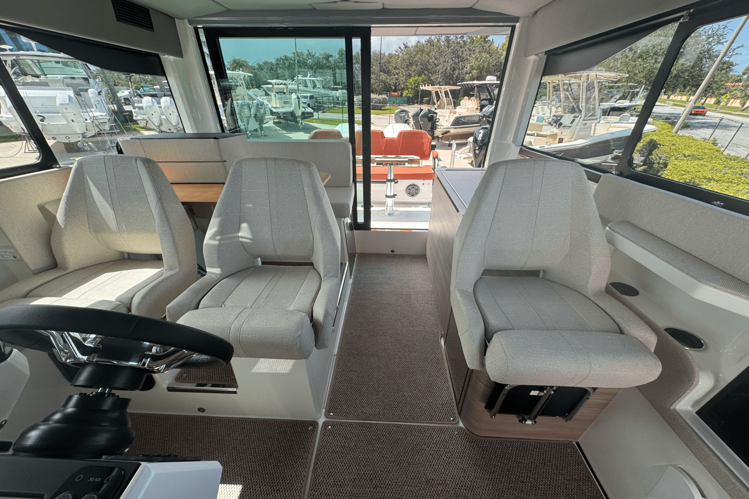 2025 Saxdor 320 GTC Image Thumbnail #15