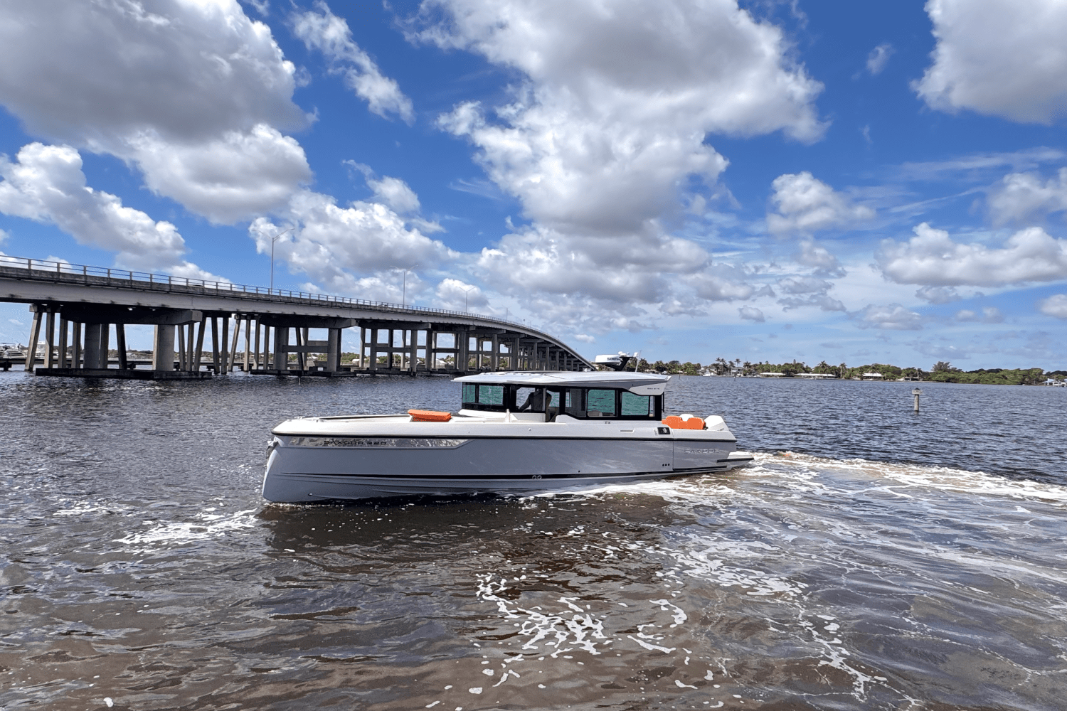 2025 Saxdor 320 GTC Image Thumbnail #1