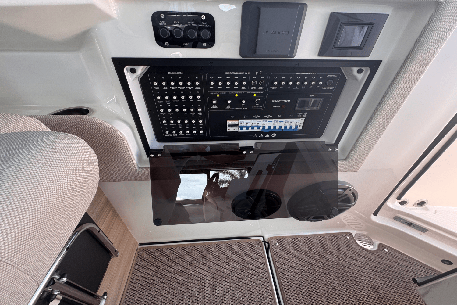 2025 Saxdor 320 GTC Image Thumbnail #45