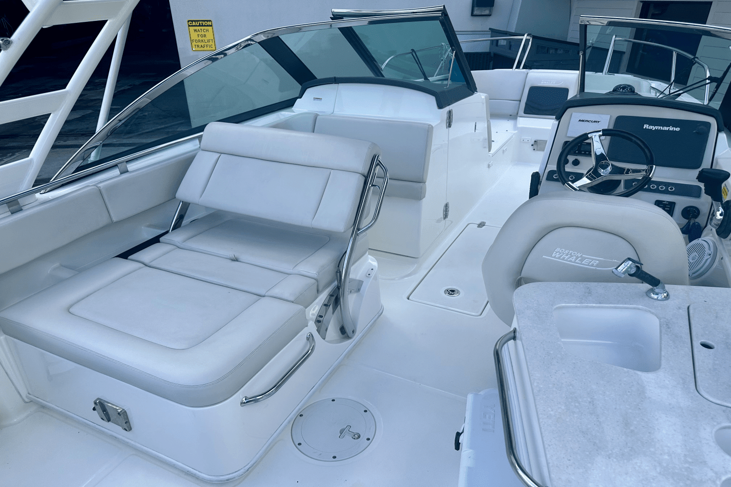 2015 Boston Whaler 230 VANTAGE Image Thumbnail #33