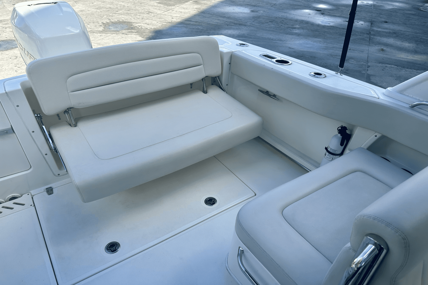 2015 Boston Whaler 230 VANTAGE Image Thumbnail #34