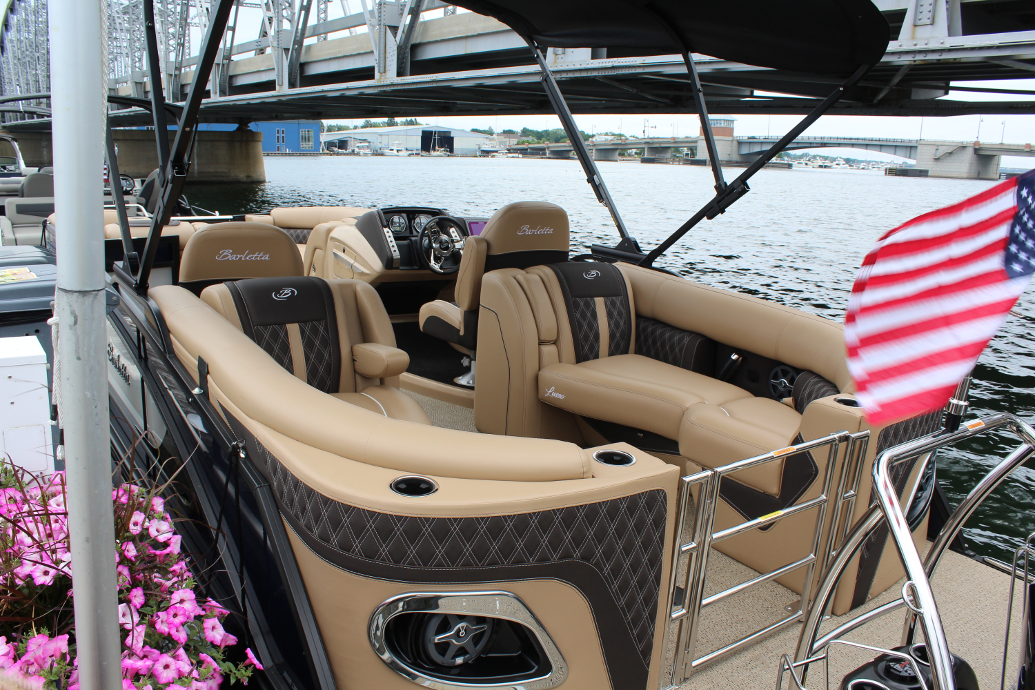 2025 Barletta LUSSO23QCSS Image Thumbnail #17