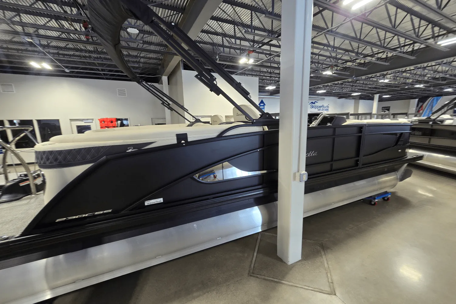 2025 Barletta LUSSO23QCSS Image Thumbnail #3