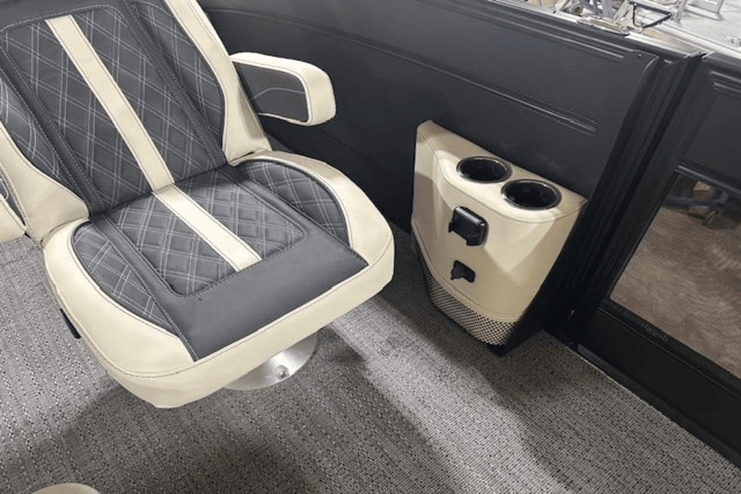 2025 Barletta Lusso Image Thumbnail #17