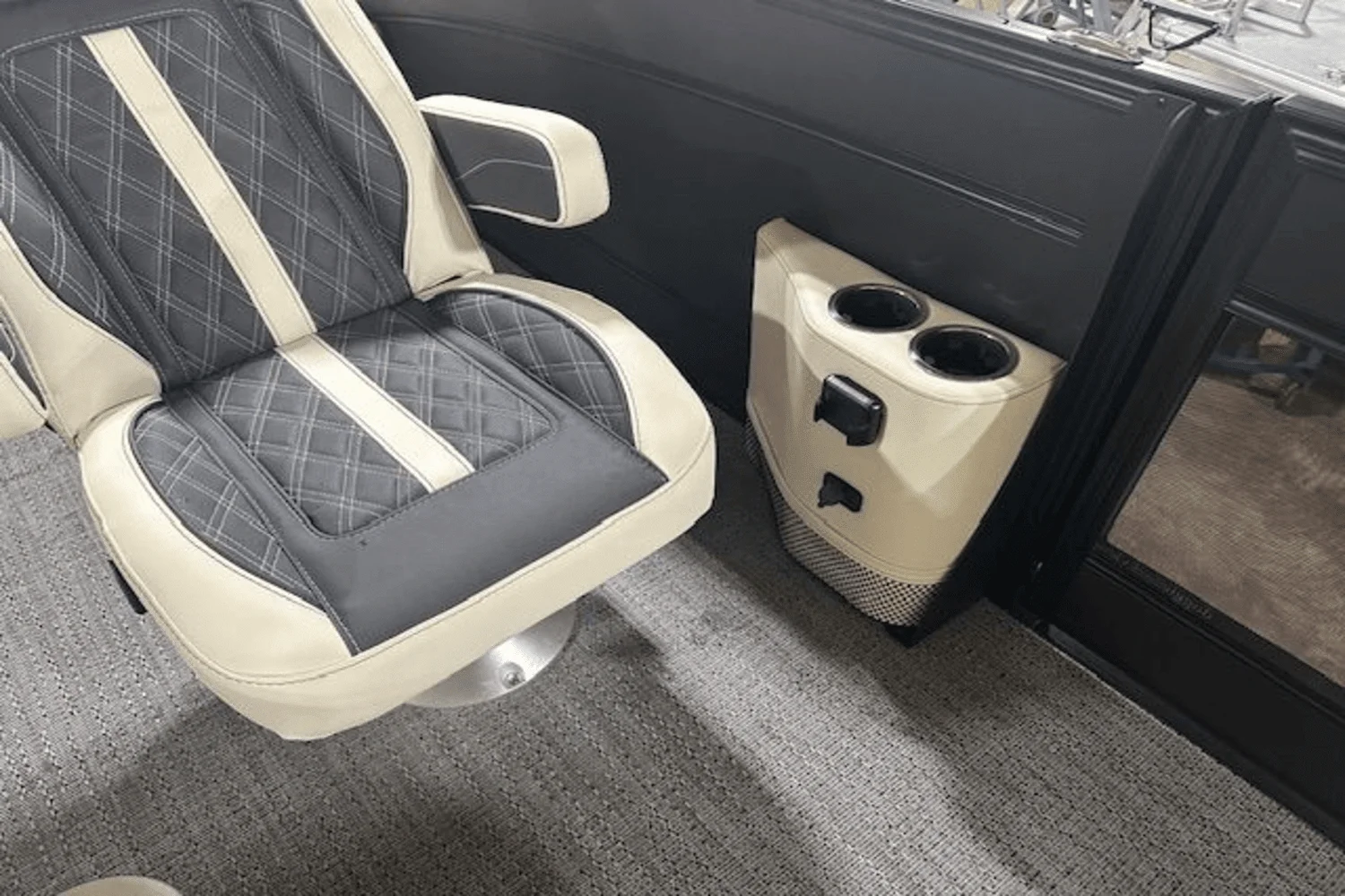 2025 Barletta Lusso Image Thumbnail #17