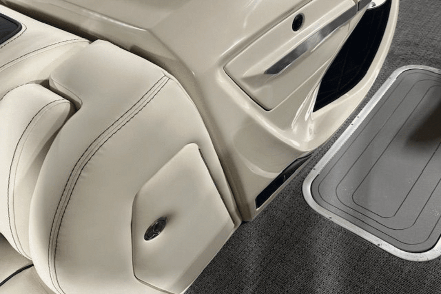 2025 Barletta Lusso Image Thumbnail #16