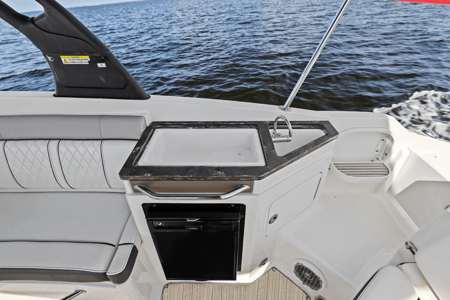 2017 Sea Ray 290 SDX OUTBOARD Image Thumbnail #38