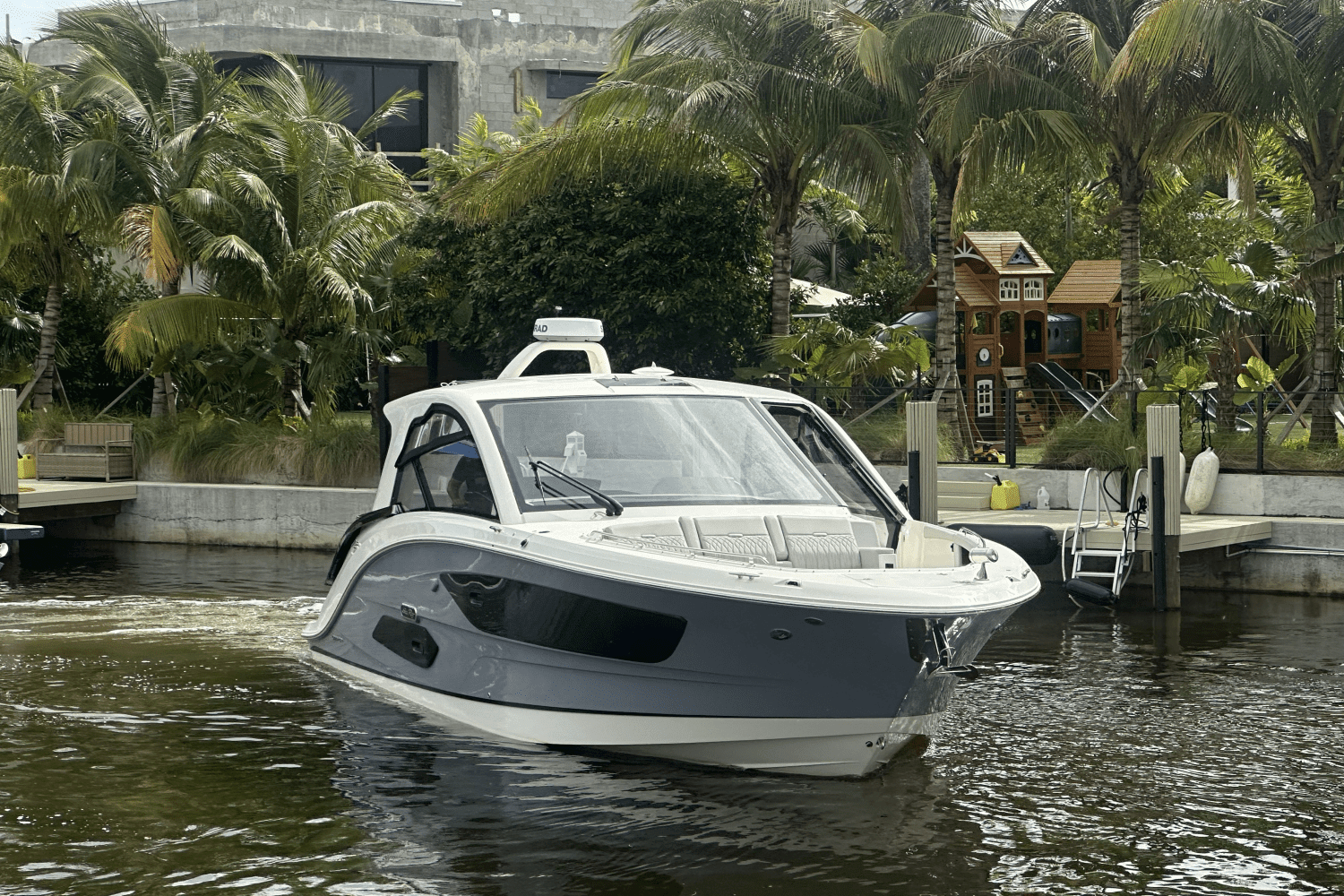 2025 Sea Ray Sundancer 370 Outboard Image Thumbnail #7