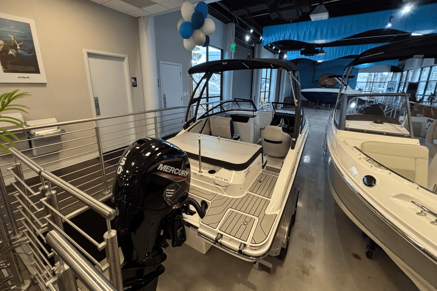 2025 Sea Ray SPX 190 Outboard Image Thumbnail #7