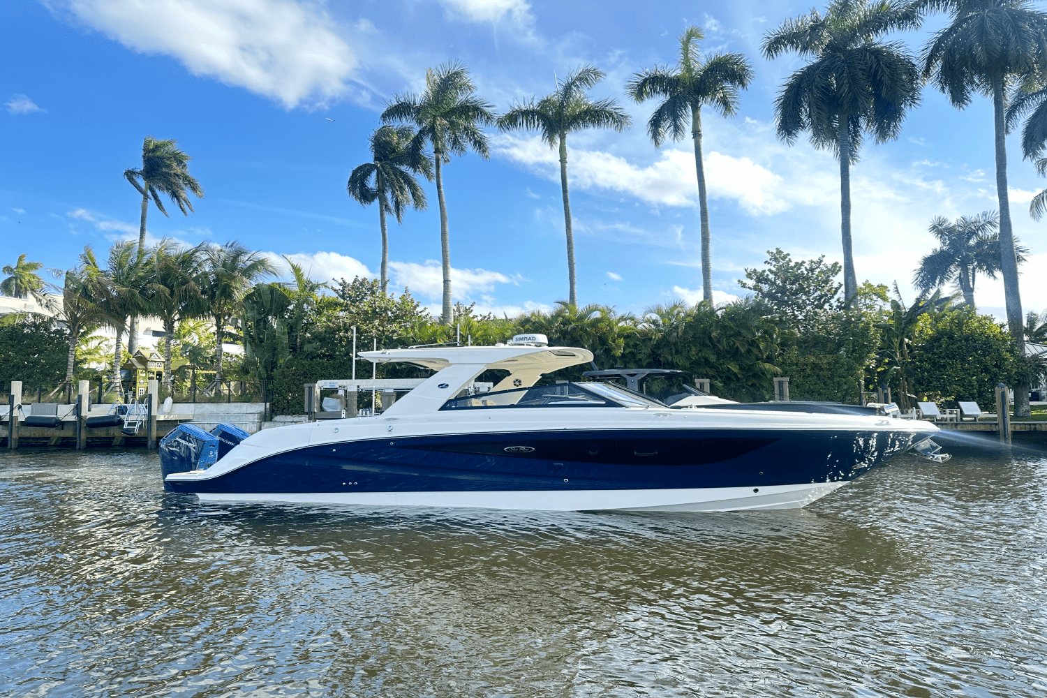 2025 Sea Ray SLX 400 Outboard Image Thumbnail #2