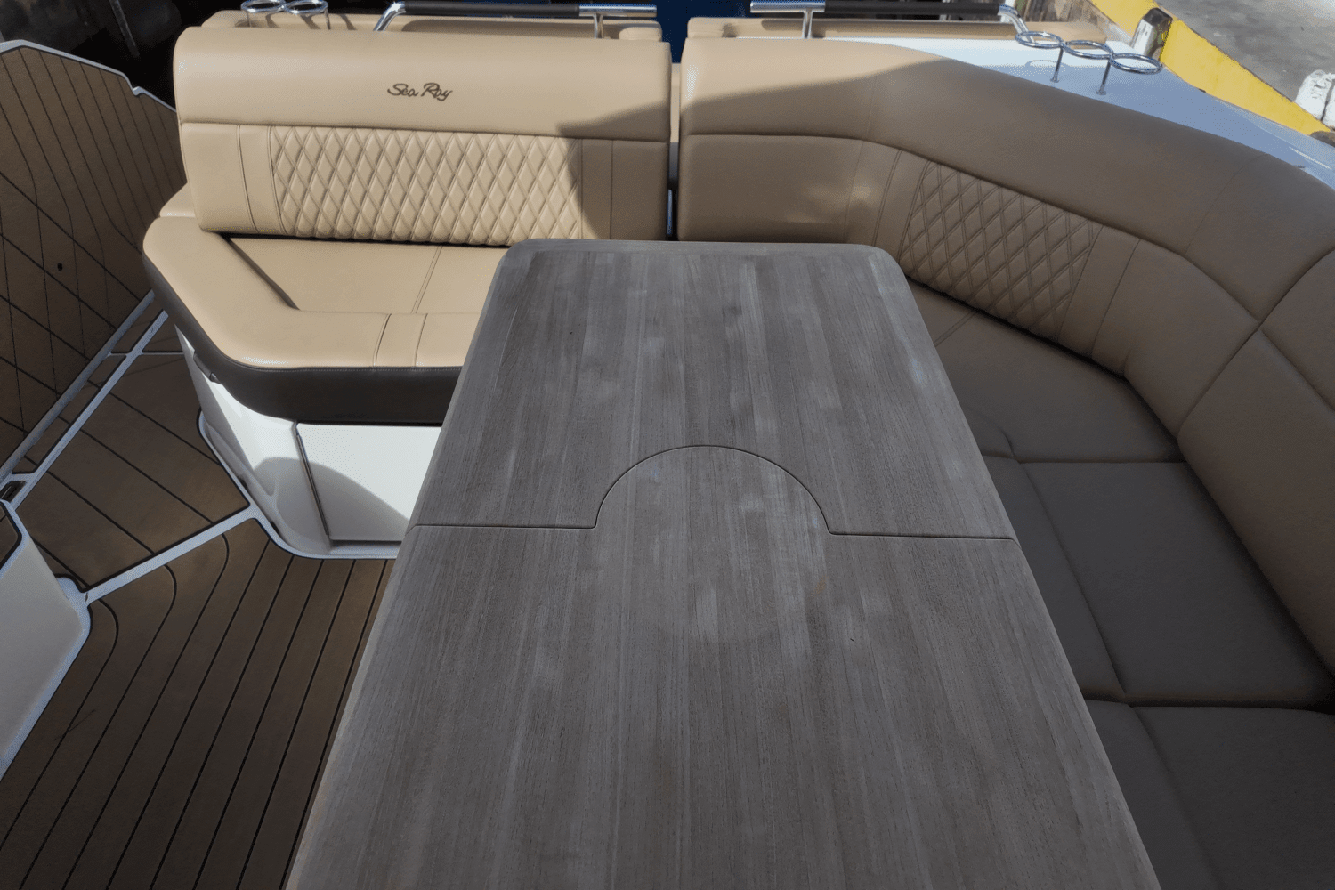 2025 Sea Ray SLX 400 Outboard Image Thumbnail #7