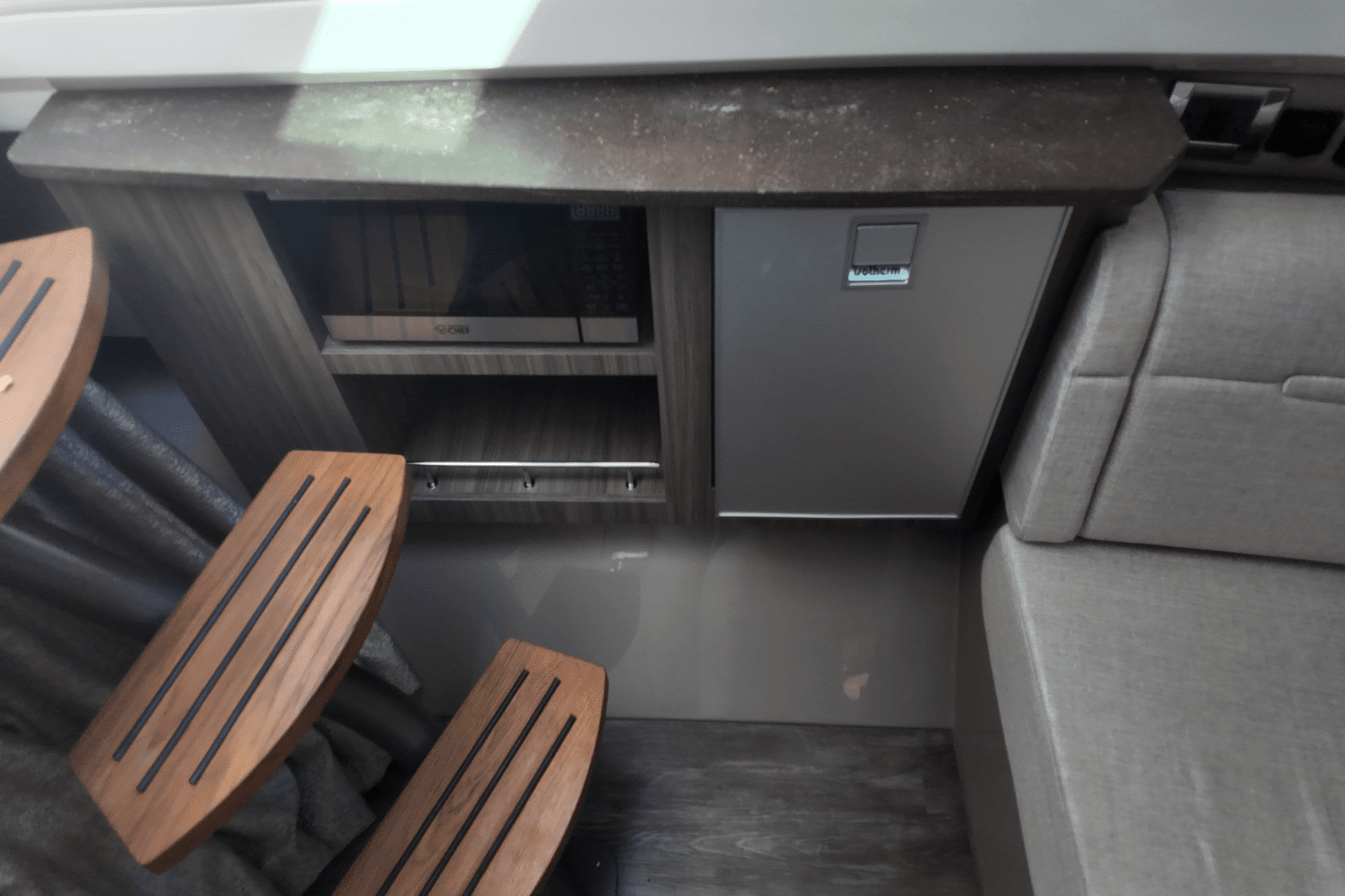 2025 Sea Ray SLX 400 Outboard Image Thumbnail #25