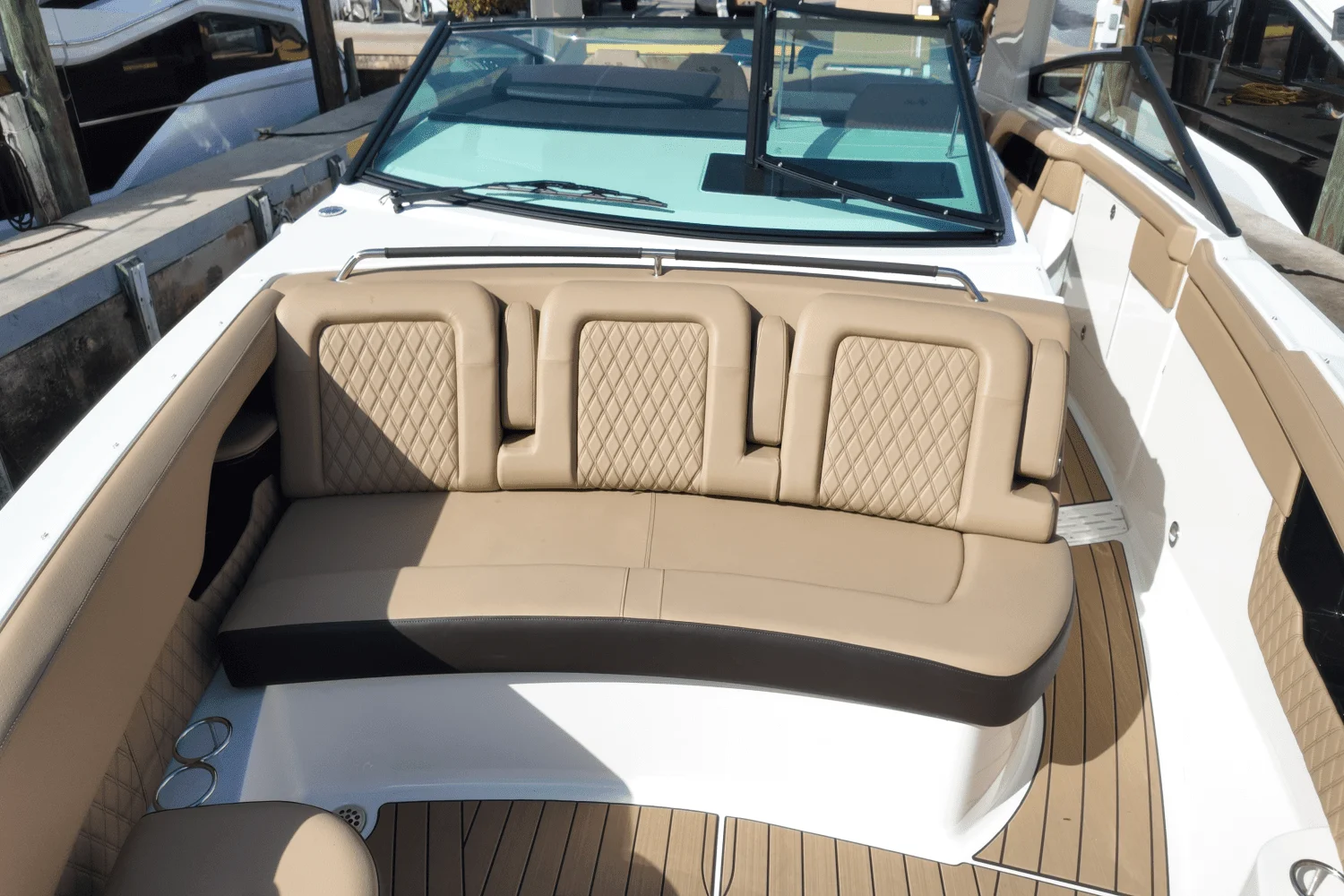 2025 Sea Ray SLX 400 Outboard Image Thumbnail #22