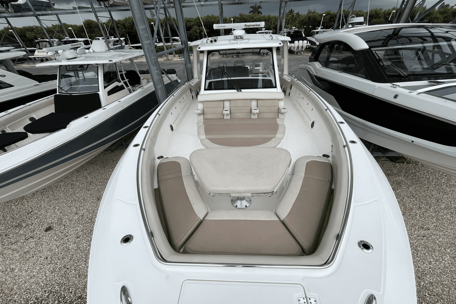 Thumbnail 2 for 2015 Boston Whaler 420 OUTRAGE